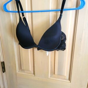 Misses sz 34D Gilligan O'Malley black Padded Bra Lace sides